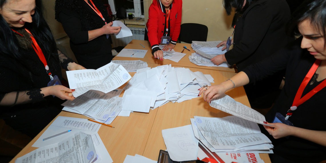 Parlament seçkilərinə xarici deputatlar nə deyib müsbət rəy veriblər?