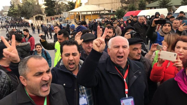 MSK önündəki seçki nəticələrinə etiraz aksiyasından FOTOREPORTAJ