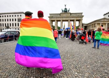 Almaniyada homoseksuallığa “xəstəlik” deyən həkim işdən uzaqlaşdırıldı