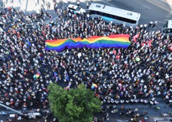 Macarıstan transgenderlərə sənəddə cinsiyyəti dəyişməyi qadağan edib
