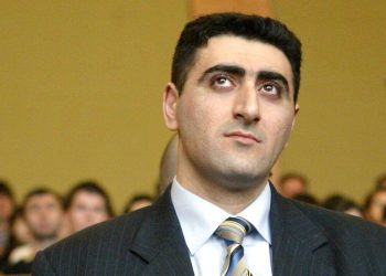 Azərbaycan hökuməti Ramil Səfərova görə cərimələnib