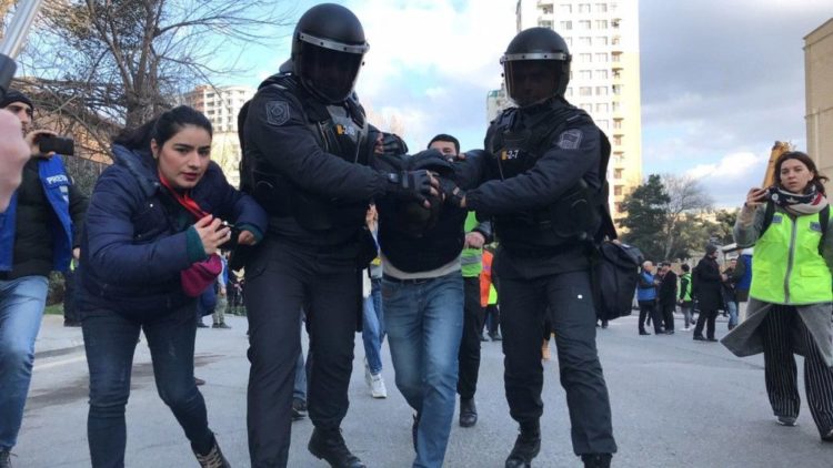 Helsinki Komissiyası: Azərbaycan hökuməti siyasi təqiblərə son qoymalıdır