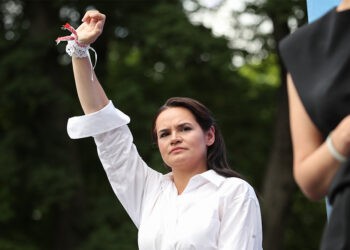 Tixanovskaya deyib ki, Belarusun milli lideri olmağa hazıram