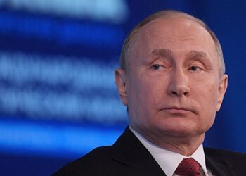 Putin Nobel sülh mükafatına namizəd göstərilib