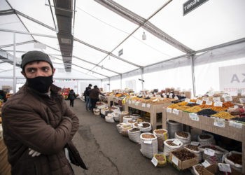 Bayramqabağı bazarlarda qiymətlər necədir? Alıcılar və satıcılar danışır. FOTOREPORTAJ