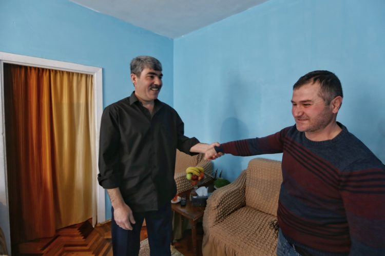 Babək Həsənli azadlıqda! Evindən FOTOREPORTAJ