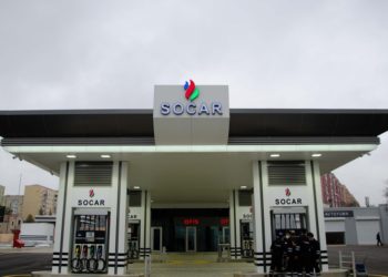 İqtisadçı ekspert: “Dünyada neftin qiyməti ucuzlaşanda niyə bu, Azərbaycana təsir etmədi?”