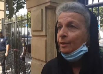 Əri tərəfindən qətlə yetirilən qadının anası: “Qızımın qanı yerdə qalmasın”