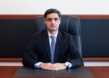 Ömrüm boyu əliyevçi olmuşam deyən sabiq nazir müavinin həbs cəzası 4 il 6 aya endirilib