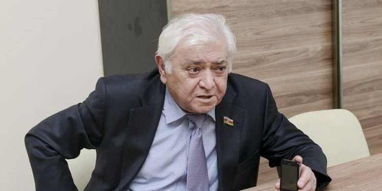 Azerbaijani MP suggests sending students to build Karabakh “voluntarily”