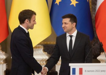 Fransa Ukraynaya 200 milyon avro kredit ayıracaq