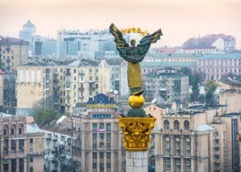 Ukraynada hərbi vəziyyət elan olunub
