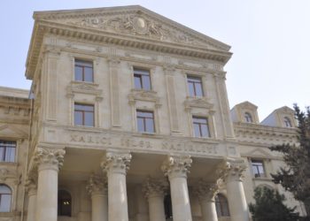 Azərbaycan diplomatları Kiyevdən köçürüldü