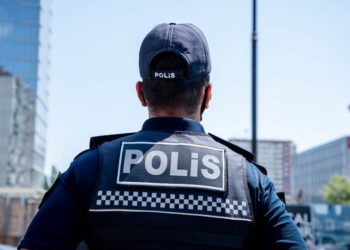 Bakıda polis nişanlısını və özünü öldürüb