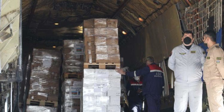 Azərbaycan Ukrayna qaçqınlarına 1,7 milyon manatlıq yardım göndərib
