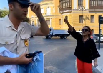 Azerbaijani writer detained while protesting over her daughter’s rape case