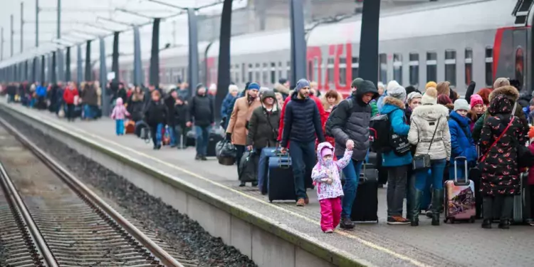 Estoniya turist vizası olan Rusiya vətəndaşlarını ölkəyə buraxmır