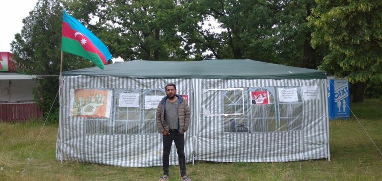 Diktaturaya dönüş bileti: Almaniya müxalifləri qovur, Azərbaycan həbs edir