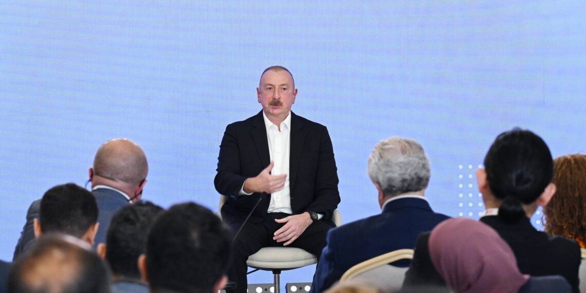 İlham Əliyevə bir dənə də olsun tənqidi sual verilməyib. Şuşadakı Media Forumundan yalnız sualları təqdim edirik